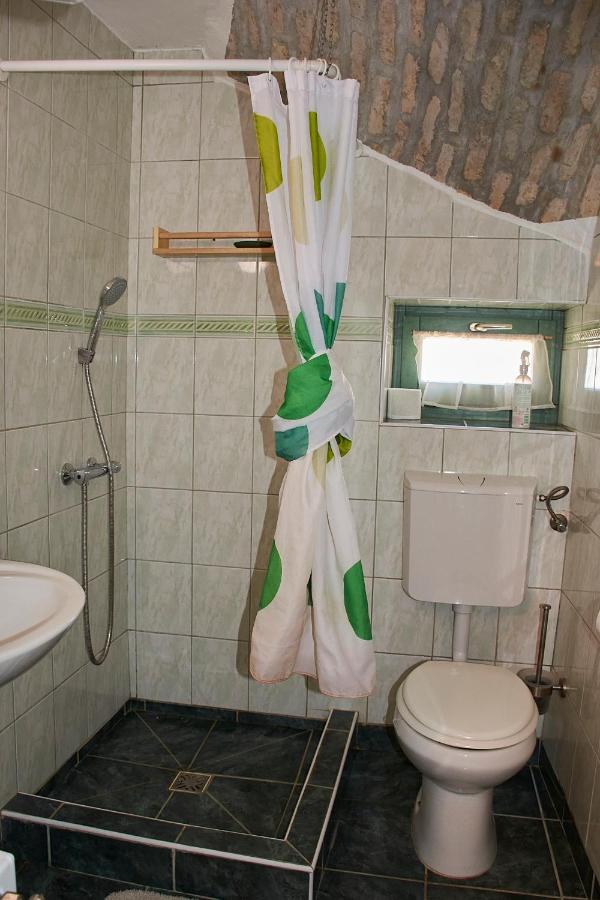 Egkoris Vendeghaz Hotel Bakonyszucs Ngoại thất bức ảnh